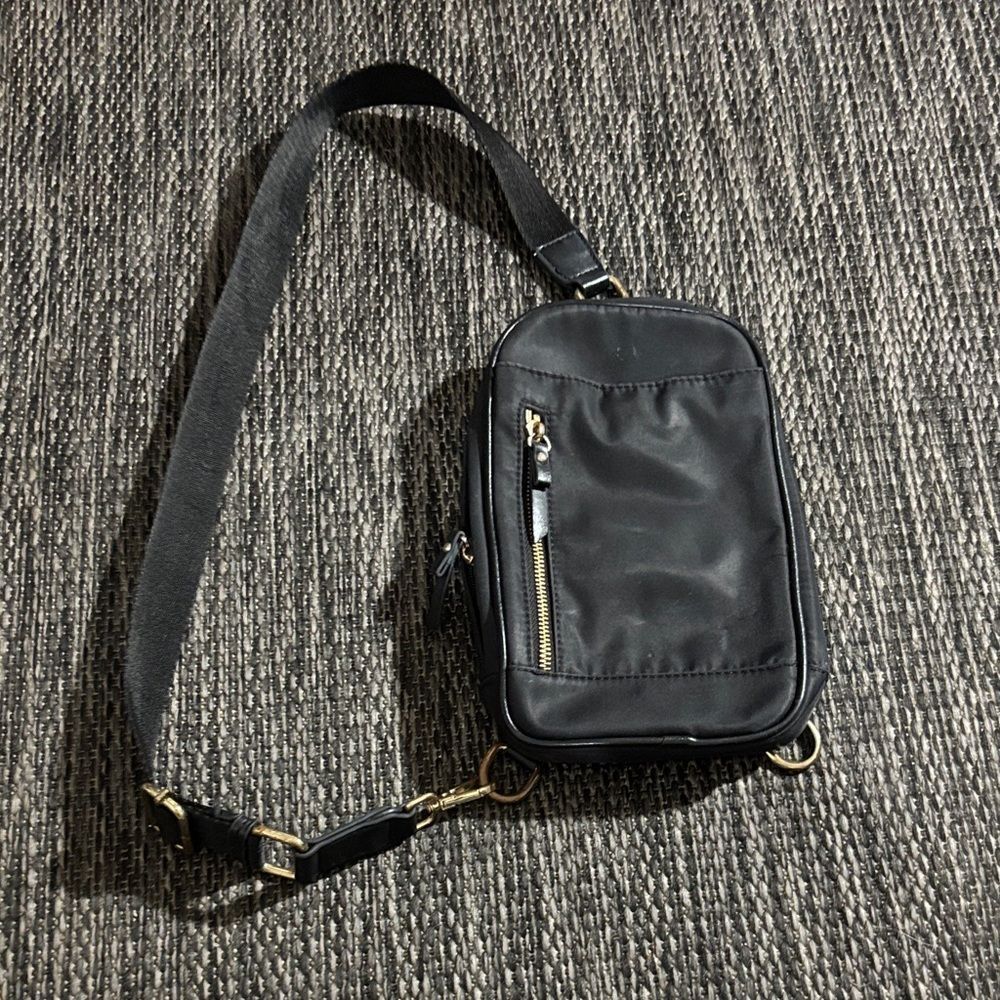 Urban expressions crossbody bag